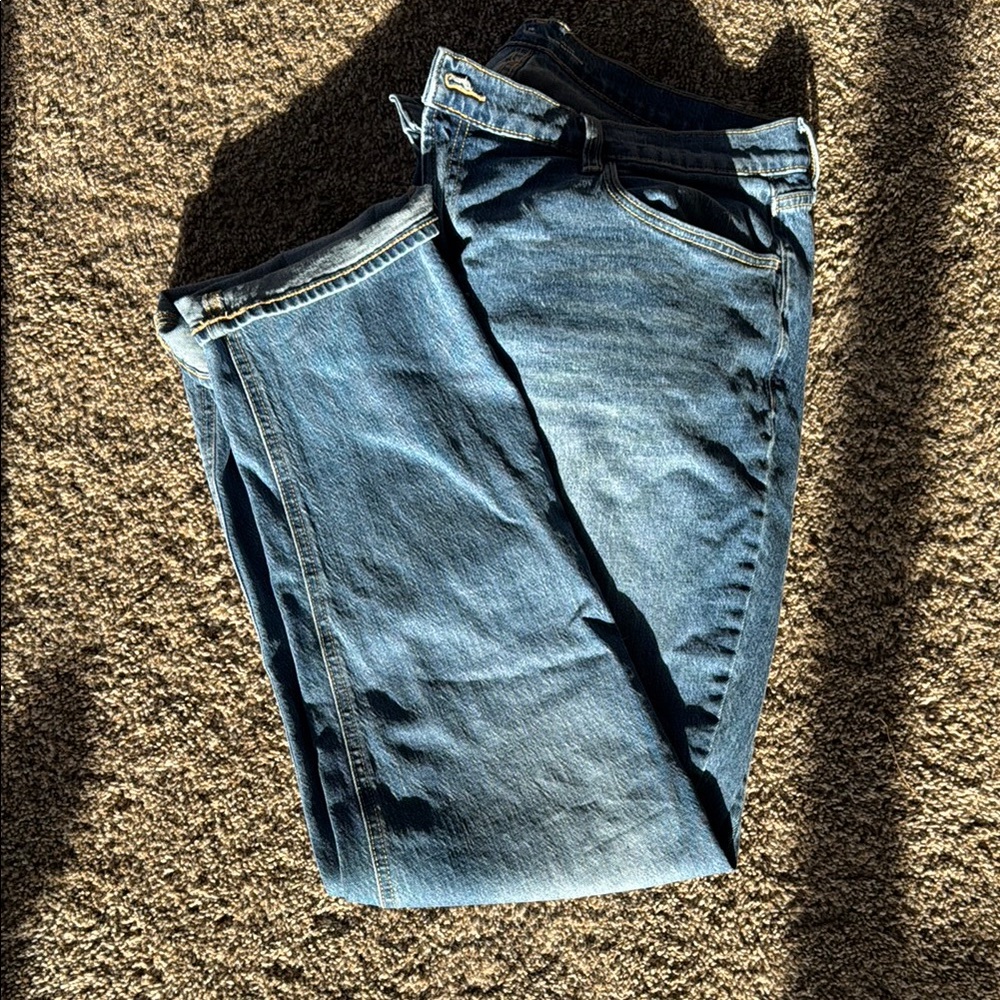 Old Navy Straight Leg Blue Jeans Classic Style